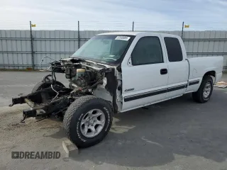 2001 Chevrolet Silverado 1500 LS with VIN 2GCEC19T811326893, listed as a Copart auction lot 53500885 with Not Provided miles and Salvage Title. Bid and sale history available at carsss.com. Image 1.