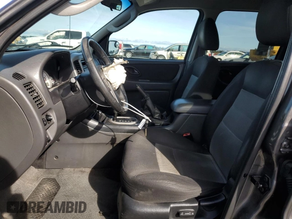 2006 Ford Escape XLT with VIN 1FMCU93176KA17929, listed as a Copart auction lot 49706965 with 256,268 mi miles and Salvage Title. Bid and sale history available at carsss.com. Image 7.