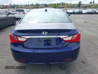 2013 Hyundai Sonata GLS with VIN 5NPEB4AC3DH669307, listed as a IAAI auction lot 42015043 with 105,690 mi miles and . Bid and sale history available at carsss.com. Image 16.