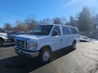2013 Ford Econoline Passenger XL with VIN 1FBSS3BL2DDA04310, listed as a Copart auction lot 89328785 with 211,391 mi miles and Clean Title. Bid and sale history available at DreamBid. Image 2.