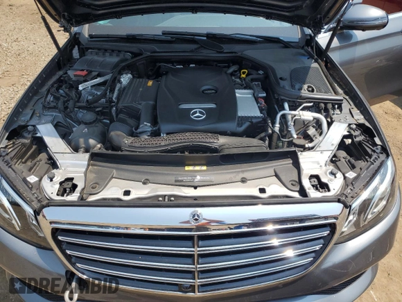 2019 Mercedes-Benz E 300 with VIN WDDZF4KB5KA637769, listed as a Copart auction lot 60450135 with 6,652 mi miles and Clean title. Bid and sale history available at DreamBid. Image 11.