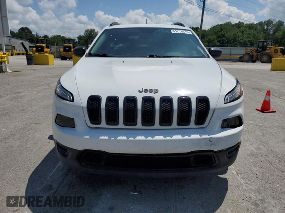 2017 Jeep Cherokee Altitude z VIN 1C4PJLAS3HW541226, wystawiony jako Copart lot #61276275 z przebiegiem 117 934 mil mil oraz Szkoda całkowita • Salvage title. Historia ofert i sprzedaży dostępna na DreamBid. Obrazek 5.