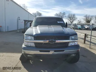 2006 Chevrolet Silverado 1500 LT1 with VIN 2GCEC19T961126032, listed as a Copart auction lot 45683125 with 137,234 mi miles and Salvage Title. Bid and sale history available at carsss.com. Image 5.