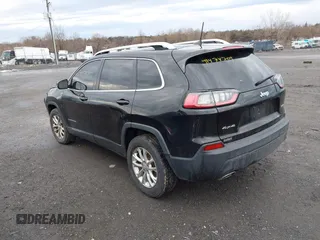 2019 Jeep Cherokee Latitude with VIN 1C4PJMCX7KD230450, listed as a IAAI auction lot 41474709 with 172,684 mi miles. Bid and sale history available at carsss.com. Image 3.