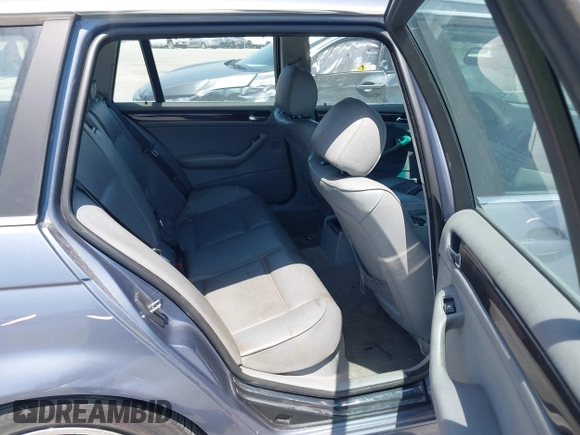 2003 BMW 3 Series 325i with VIN WBAEN33403PC12691, listed as a IAAI auction lot 42100376 with 168,357 mi miles and . Bid and sale history available at DreamBid. Image 8.