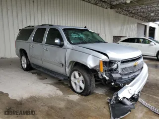 2013 Chevrolet Suburban LT with VIN 1GNSKJE76DR123518, listed as a Copart auction lot 66334144 with 270,402 mi miles and Salvage Title. Bid and sale history available at carsss.com. Image 4.