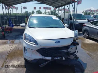 2020 Ford Escape Titanium z VIN 1FMCU9J90LUA39747, wystawiony jako IAAI lot #42369890 z przebiegiem 31 425 mil mil oraz . Historia ofert i sprzedaży dostępna na DreamBid. Obrazek 12.