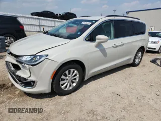 2017 Chrysler Pacifica Touring L z VIN 2C4RC1BG3HR785632, wystawiony jako Copart lot #59225595 z przebiegiem 125 311 mil mil oraz Czysty tytuł • Clean title. Historia ofert i sprzedaży dostępna na DreamBid. Obrazek 1.