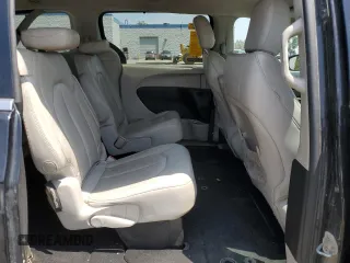 2021 Chrysler Voyager LXi with VIN 2C4RC1DG0MR551892, listed as a Copart auction lot 55516755 with 151,137 mi miles and Clean Title. Bid and sale history available at DreamBid. Image 11.