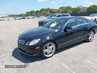 2013 Mercedes-Benz E-Class E 350 with VIN WDDKJ5KB1DF212769, listed as a IAAI auction lot 42064928 with 62,500 mi miles. Bid and sale history available at carsss.com. Image 18.