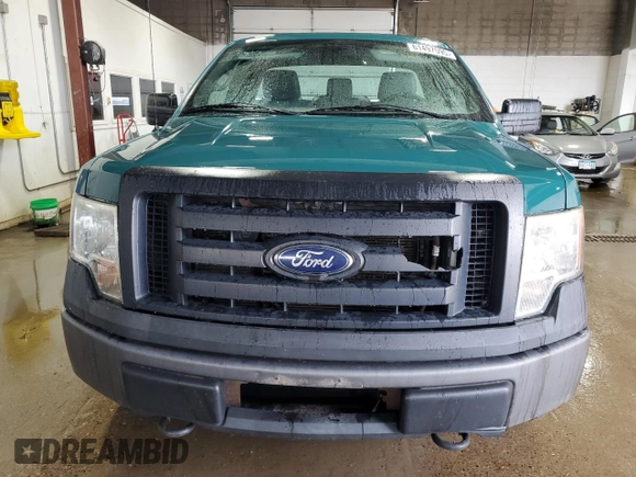 2012 Ford F-150 XL с VIN 1FTMF1EMXCKD52738, выставлен на аукционе Copart как лот 61497595 с пробегом 158 162 миль миль и Чистый • Clean title. История ставок и продаж доступна на DreamBid. Изображение 5.