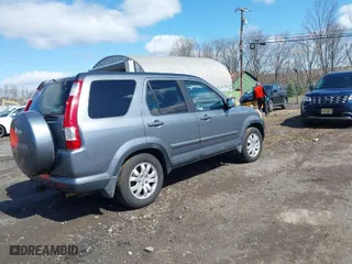 2006 Honda CR-V EX SE with VIN SHSRD78956U409363, listed as a IAAI auction lot 41984661 with 206,875 mi miles. Bid and sale history available at carsss.com. Image 4.