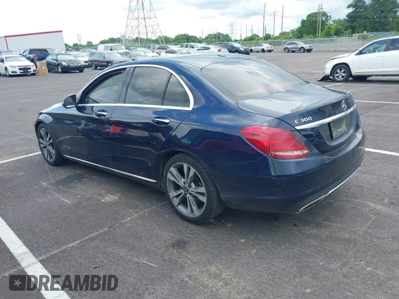 2018 Mercedes-Benz C 300 with VIN 55SWF4JB8JU279005, listed as a IAAI auction lot 42367697 with 197,782 mi miles and . Bid and sale history available at DreamBid. Image 14.