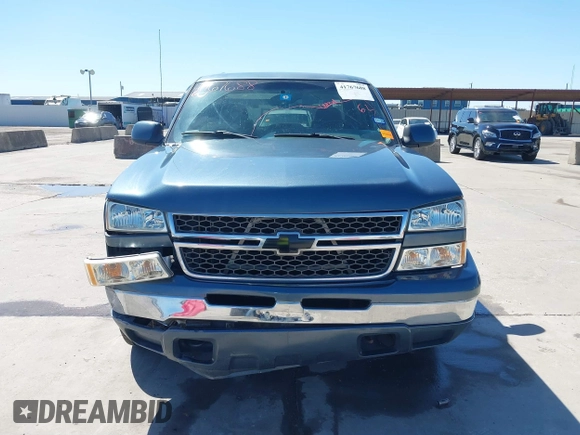 2007 Chevrolet Silverado 1500 LS with VIN 2GCEC13V771133752, listed as a IAAI auction lot 41767688 with 253,845 mi miles and . Bid and sale history available at DreamBid. Image 12.