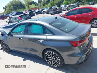 2025 Audi S3 z VIN WAUJ5DGY7SA058173, wystawiony jako IAAI lot #41785232 z przebiegiem 1083 mil mil oraz . Historia ofert i sprzedaży dostępna na DreamBid. Obrazek 14.