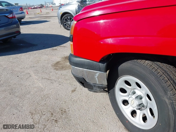 2006 Chevrolet Silverado 1500 Work Truck with VIN 3GCEC14X26G251343, listed as a IAAI auction lot 41665402 with 141,467 mi miles. Bid and sale history available at carsss.com. Image 18.