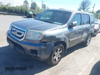 2010 Honda Pilot Touring with VIN 5FNYF4H94AB031167, listed as a IAAI auction lot 41800738 with 184,126 mi miles and . Bid and sale history available at carsss.com. Image 17.