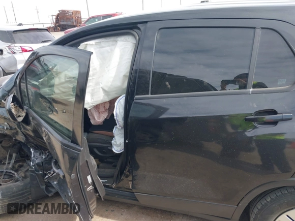 2016 Chevrolet Trax LS with VIN KL7CJKSB9GB571891, listed as a IAAI auction lot 41578788 with 102,239 mi miles. Bid and sale history available at carsss.com. Image 14.
