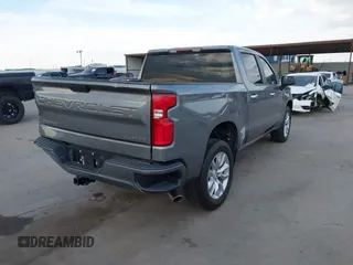 2020 Chevrolet Silverado 1500 Custom with VIN 3GCPWBEH0LG230256, listed as a IAAI auction lot 41883052 with 120,177 mi miles. Bid and sale history available at carsss.com. Image 4.
