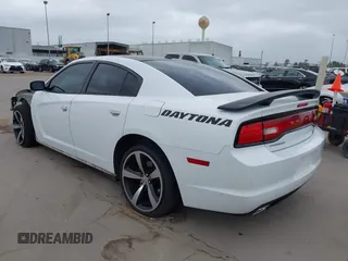 2013 Dodge Charger RT with VIN 2C3CDXCT8DH729644, listed as a IAAI auction lot 41932502 with 149,685 mi miles and . Bid and sale history available at carsss.com. Image 3.