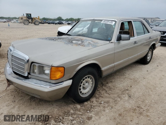 1984 Mercedes-Benz 300 with VIN WDBCB20B7EA028754, listed as a Copart auction lot 50339135 with 152,033 mi miles and Salvage Title. Bid and sale history available at DreamBid. Image 1.