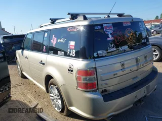 2017 Ford Flex SEL with VIN 2FMGK5C85HBA03862, listed as a IAAI auction lot 40797988 with 109,497 mi miles. Bid and sale history available at carsss.com. Image 3.