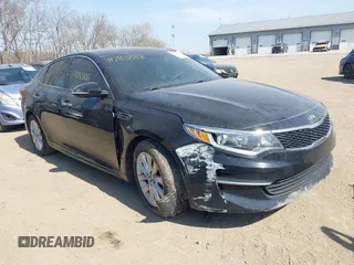 2017 Kia Optima LX z VIN 5XXGT4L32HG167750, wystawiony jako IAAI lot #41783888 z przebiegiem 176 975 mil mil oraz . Historia ofert i sprzedaży dostępna na DreamBid. Obrazek 1.