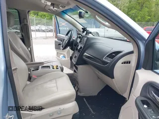 2013 Chrysler Town & Country Touring with VIN 2C4RC1BG6DR526577, listed as a IAAI auction lot 42204456 with 179,696 mi miles and . Bid and sale history available at DreamBid. Image 5.