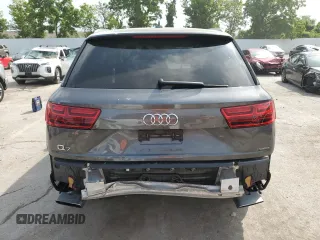 2019 Audi Q7 Premium Plus z VIN WA1LHAF79KD037702, wystawiony jako Copart lot #59628035 z przebiegiem Nie podano mil oraz Szkoda całkowita • Salvage title. Historia ofert i sprzedaży dostępna na DreamBid. Obrazek 6.