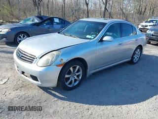 2006 Infiniti G35 with VIN JNKCV51F56M615982, listed as a IAAI auction lot 42110251 with 184,107 mi miles. Bid and sale history available at carsss.com. Image 2.
