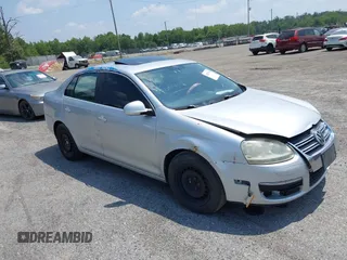 2007 Volkswagen Jetta Wolfsburg Edition z VIN 3VWEF71K37M190751, wystawiony jako IAAI lot #42817092 z przebiegiem Nie podano mil oraz . Historia ofert i sprzedaży dostępna na DreamBid. Obrazek 1.