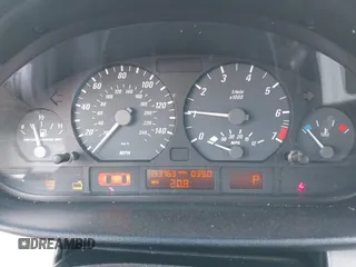 2004 BMW 3 Series 325Ci z VIN WBABV13434JT23180, wystawiony jako IAAI lot #42301399 z przebiegiem 133 763 mil mil oraz . Historia ofert i sprzedaży dostępna na DreamBid. Obrazek 7.