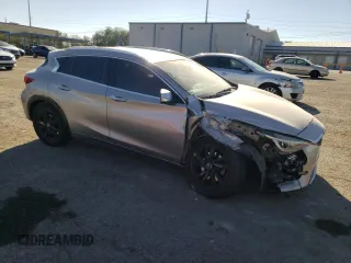 2017 Infiniti QX30 Premium with VIN SJKCH5CP3HA019589, listed as a Copart auction lot 73659624 with 103,248 mi miles and Salvage Title. Bid and sale history available at DreamBid. Image 4.