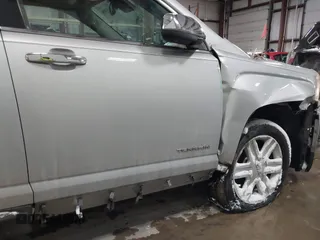 2012 GMC Terrain SLT-1 with VIN 2GKFLVE53C6251811, listed as a IAAI auction lot 41357496 with 152,772 mi miles. Bid and sale history available at carsss.com. Image 12.