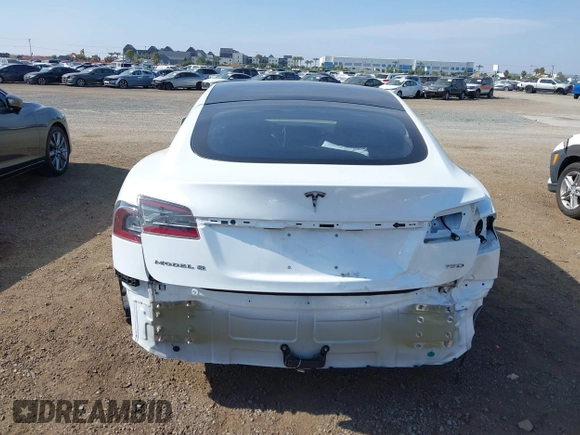 2018 Tesla Model S 75D с VIN 5YJSA1E27JF241451, выставлен на аукционе IAAI как лот 42374353 с пробегом 76 543 миль миль и . История ставок и продаж доступна на DreamBid. Изображение 17.