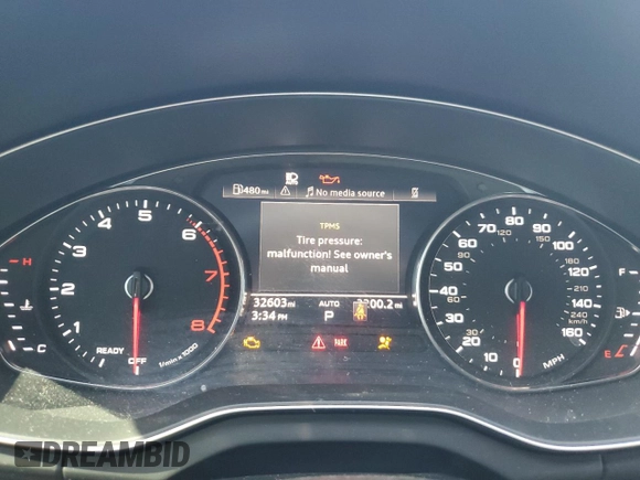 2022 Audi Q5 Premium with VIN WA1ABAFY8N2099612, listed as a Copart auction lot 53869445 with 32,603 mi miles and Salvage title. Bid and sale history available at DreamBid. Image 9.
