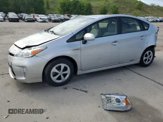 2015 Toyota Prius Four z VIN JTDKN3DU4F0445021, wystawiony jako Copart lot #59665525 z przebiegiem 80 174 mil mil oraz Szkoda całkowita • Salvage title. Historia ofert i sprzedaży dostępna na DreamBid. Obrazek 1.