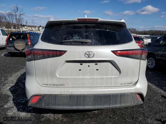 2023 Toyota Highlander L with VIN 5TDKDRBH7PS024503, listed as a Copart auction lot 43928755 with 17,125 mi miles and Salvage Title. Bid and sale history available at carsss.com. Image 6.