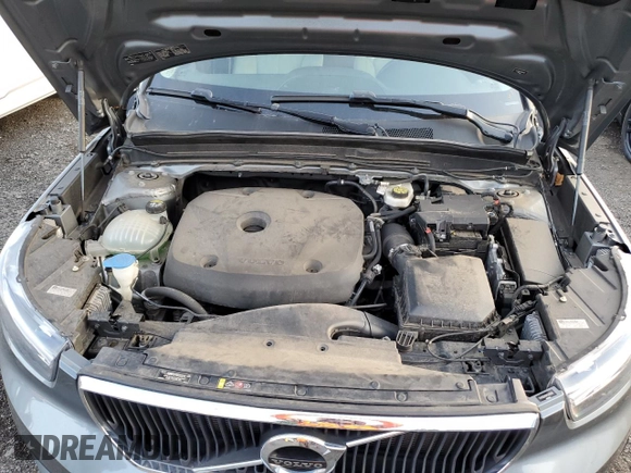 2019 Volvo XC40 Momentum with VIN YV4162UK6K2060492, listed as a Copart auction lot 69605803 with 73,391 mi miles. Bid and sale history available at carsss.com. Image 11.