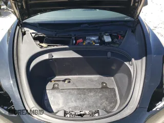 2019 Tesla Model 3 Mid Range z VIN 5YJ3E1EA6KF306887, wystawiony jako Copart lot #52401625 z przebiegiem 105 948 mil mil oraz Szkody całkowita. Historia ofert i sprzedaży dostępna na DreamBid. Obrazek 11.