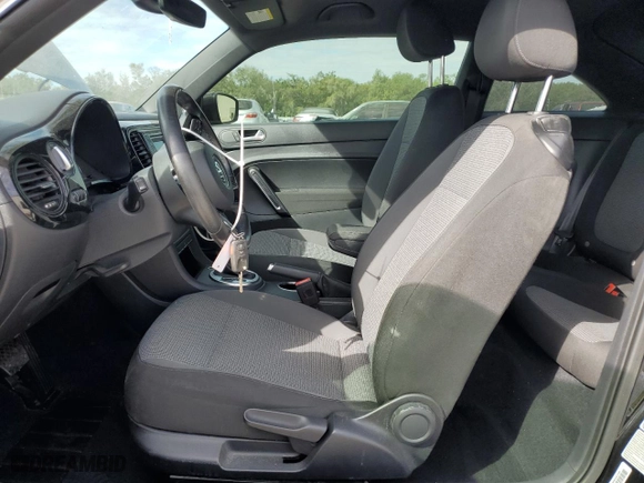 2017 Volkswagen Beetle 1.8T Fleet with VIN 3VWF17AT7HM624649, listed as a Copart auction lot 81556324 with 71,599 mi miles and Salvage Title. Bid and sale history available at carsss.com. Image 7.