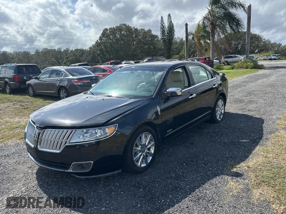 2011 Lincoln MKZ Hybrid with VIN 3LNDL2L33BR759329, listed as a Copart auction lot 79905994 with 131,927 mi miles and Clean Title. Bid and sale history available at carsss.com. Image 2.
