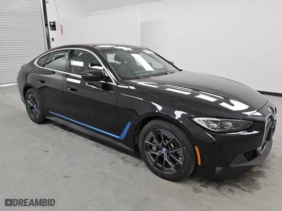 2024 BMW i4 xDrive40 with VIN WBY83FB05RFS78234, listed as a Copart auction lot 53400425 with 20,731 mi miles and Clean Title. Bid and sale history available at carsss.com. Image 4.