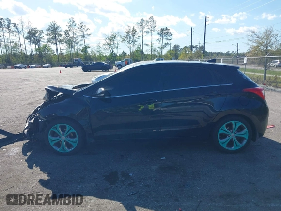 2014 Hyundai Elantra GT with VIN KMHD35LH5EU171569, listed as a IAAI auction lot 41882896 with 181,989 mi miles. Bid and sale history available at carsss.com. Image 14.