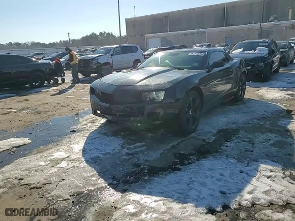 2010 Chevrolet Camaro 1LT with VIN 2G1FB1EV1A9152108, listed as a Copart auction lot 88177575 with 200,785 mi miles and Salvage Title. Bid and sale history available at carsss.com. Image 10.