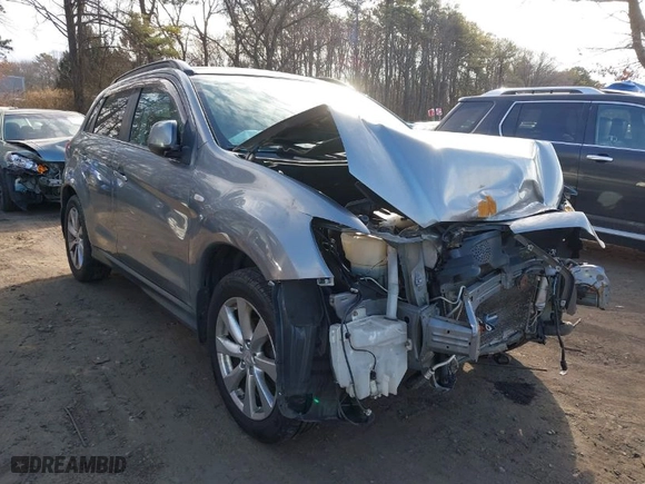 2015 Mitsubishi Outlander Sport SE with VIN 4A4AR4AU2FE003327, listed as a IAAI auction lot 41481798 with 165,728 mi miles. Bid and sale history available at carsss.com. Image 1.