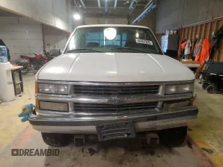 1998 Chevrolet Silverado 1500 with VIN 1GCEK14R7WZ176742, listed as a Copart auction lot 88497035 with 224,223 mi miles and Salvage Title. Bid and sale history available at DreamBid. Image 5.