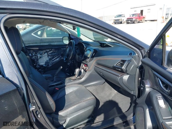 2018 Subaru Crosstrek Limited with VIN JF2GTALC3JH321729, listed as a IAAI auction lot 41721842 with NaN miles. Bid and sale history available at carsss.com. Image 5.