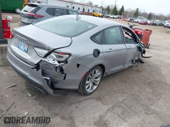 2015 Chrysler 200 S z VIN 1C3CCCBB9FN702905, wystawiony jako IAAI lot #41825157 z przebiegiem 96 642 mil mil oraz . Historia ofert i sprzedaży dostępna na DreamBid. Obrazek 4.