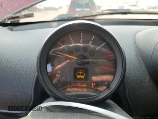 2015 MINI Countryman S z VIN WMWZC5C56FWP47625, wystawiony jako Copart lot #59610185 z przebiegiem 136 096 mil mil oraz Czysty tytuł • Clean title. Historia ofert i sprzedaży dostępna na DreamBid. Obrazek 9.